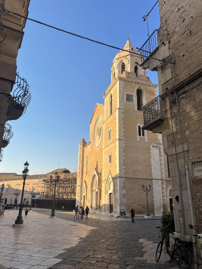 B&B Palazzo Lombardi Лучера Екстер'єр фото